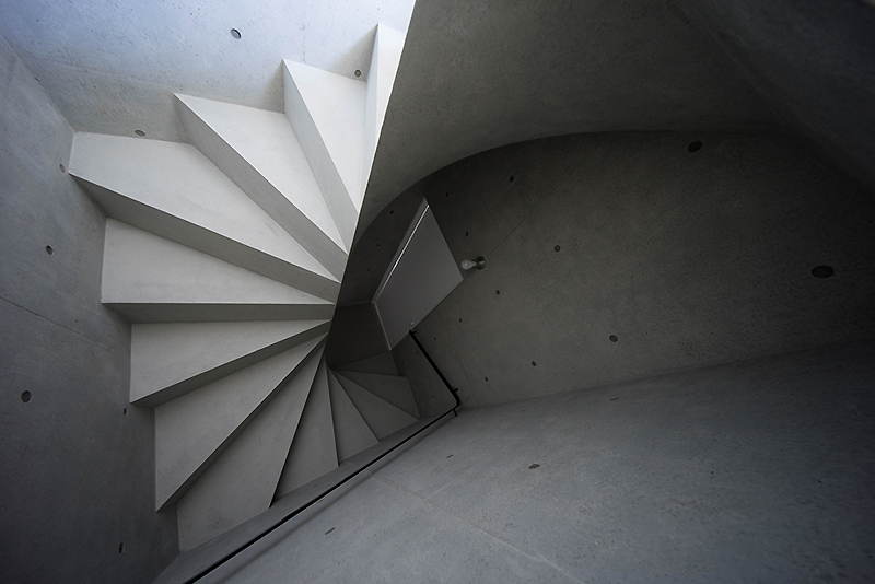 concrete spiral staicase